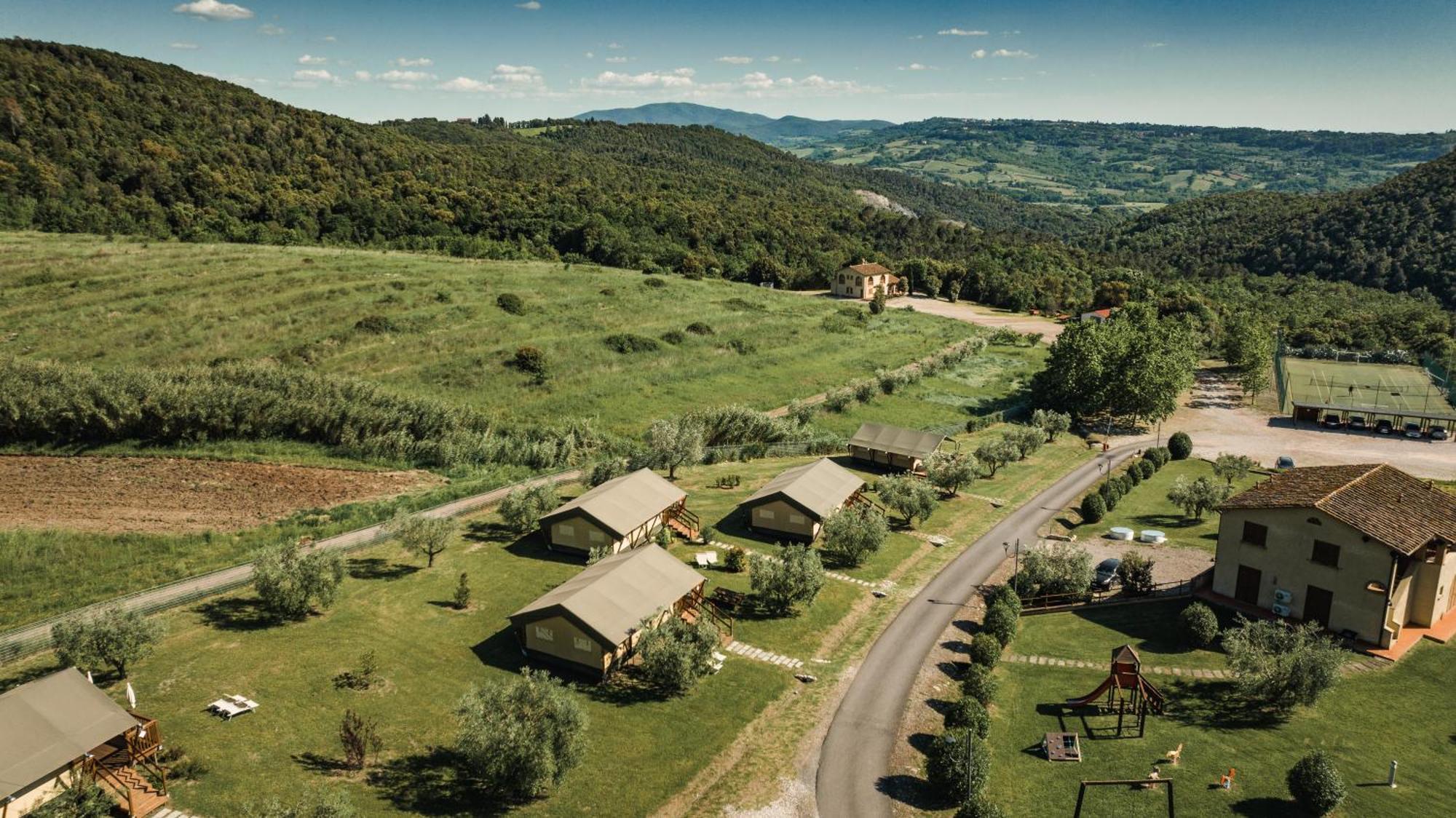 Glamping Le Tegole Hotel Riparbella Bagian luar foto