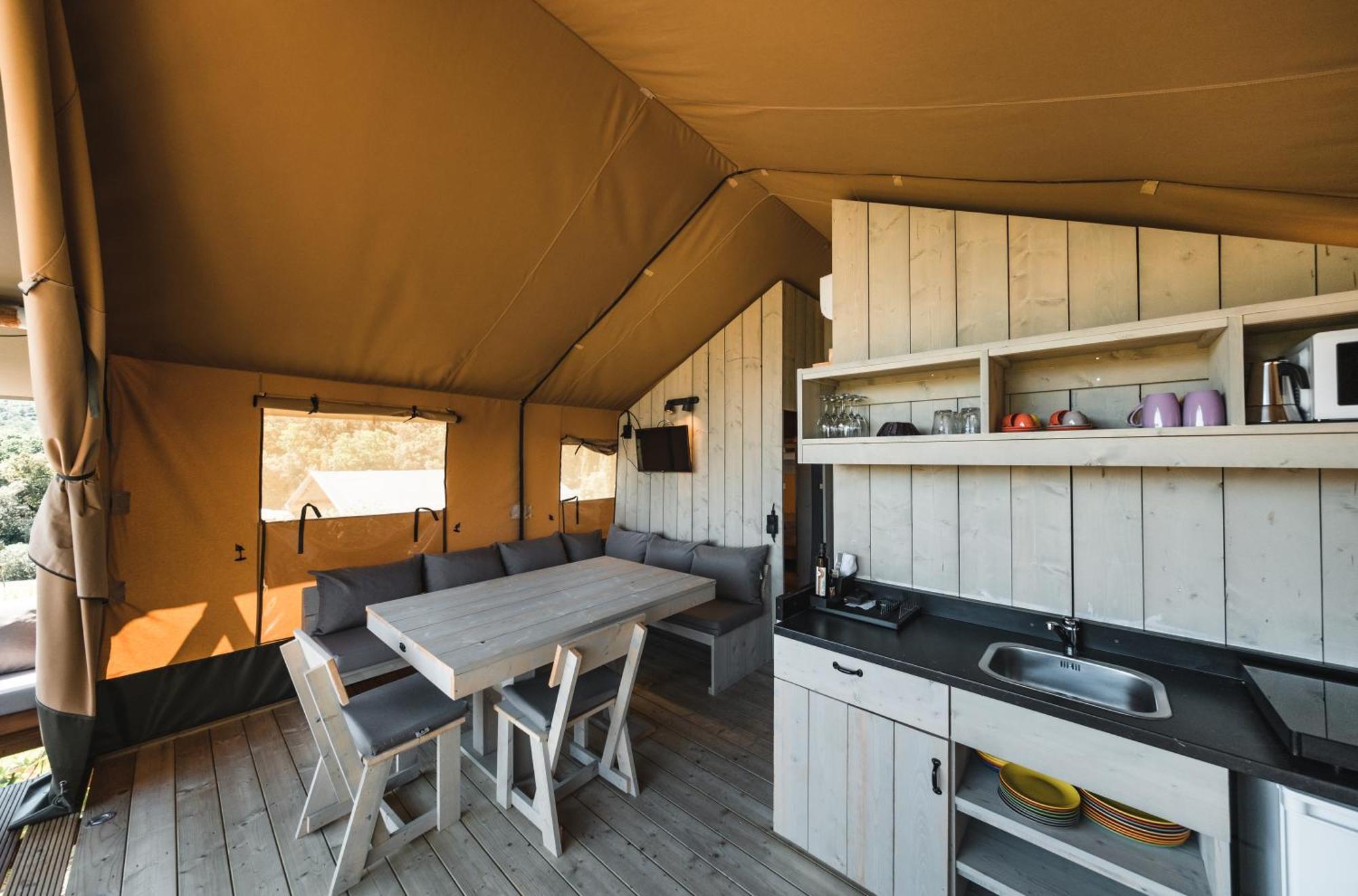 Glamping Le Tegole Hotel Riparbella Bagian luar foto