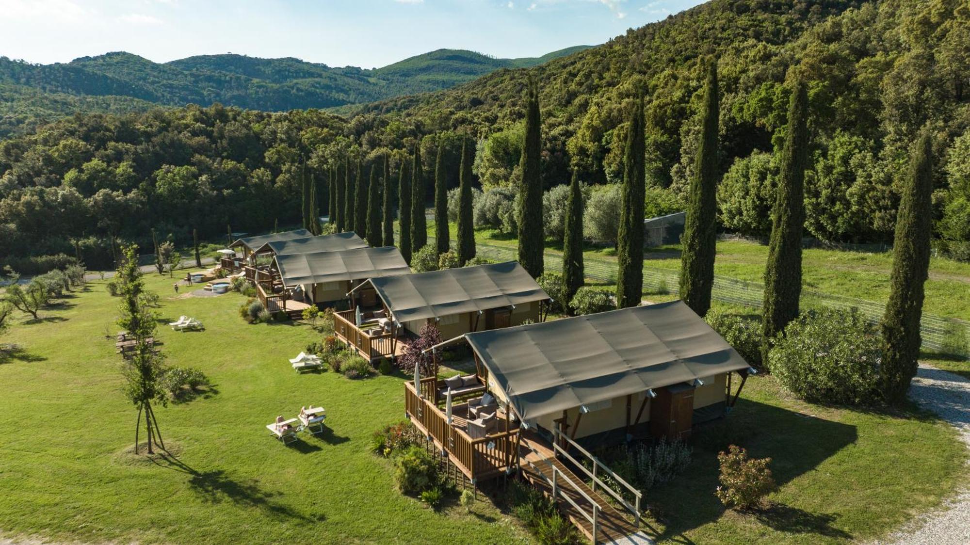 Glamping Le Tegole Hotel Riparbella Bagian luar foto