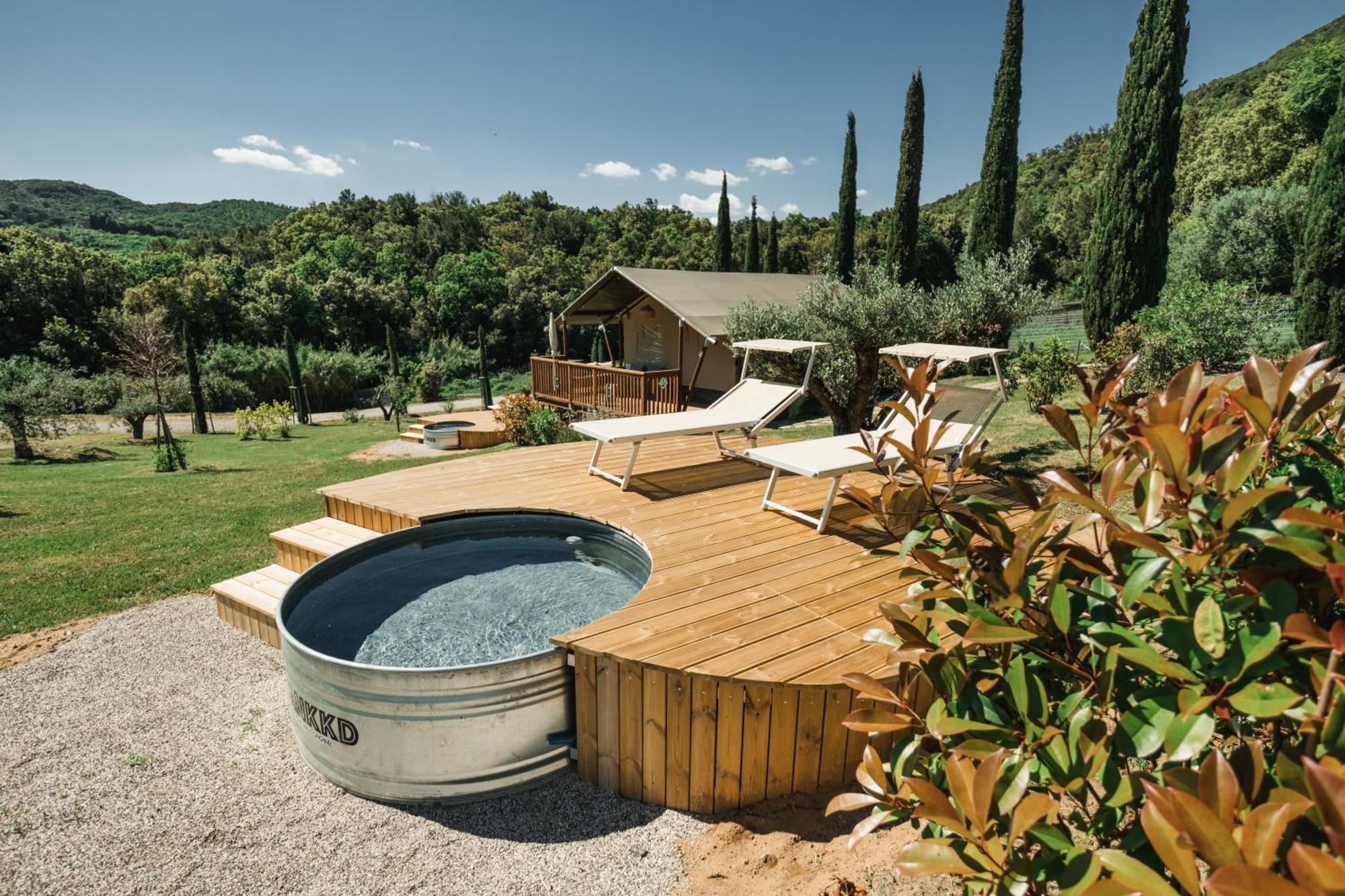 Glamping Le Tegole Hotel Riparbella Bagian luar foto