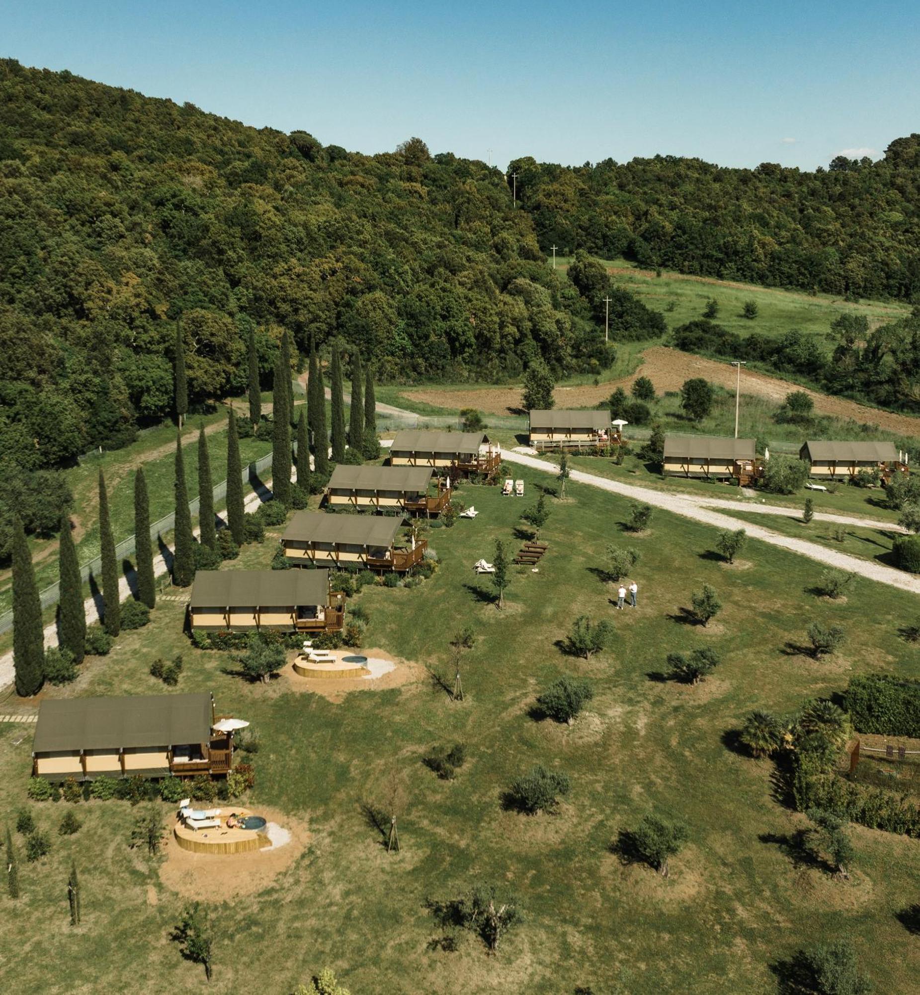 Glamping Le Tegole Hotel Riparbella Bagian luar foto